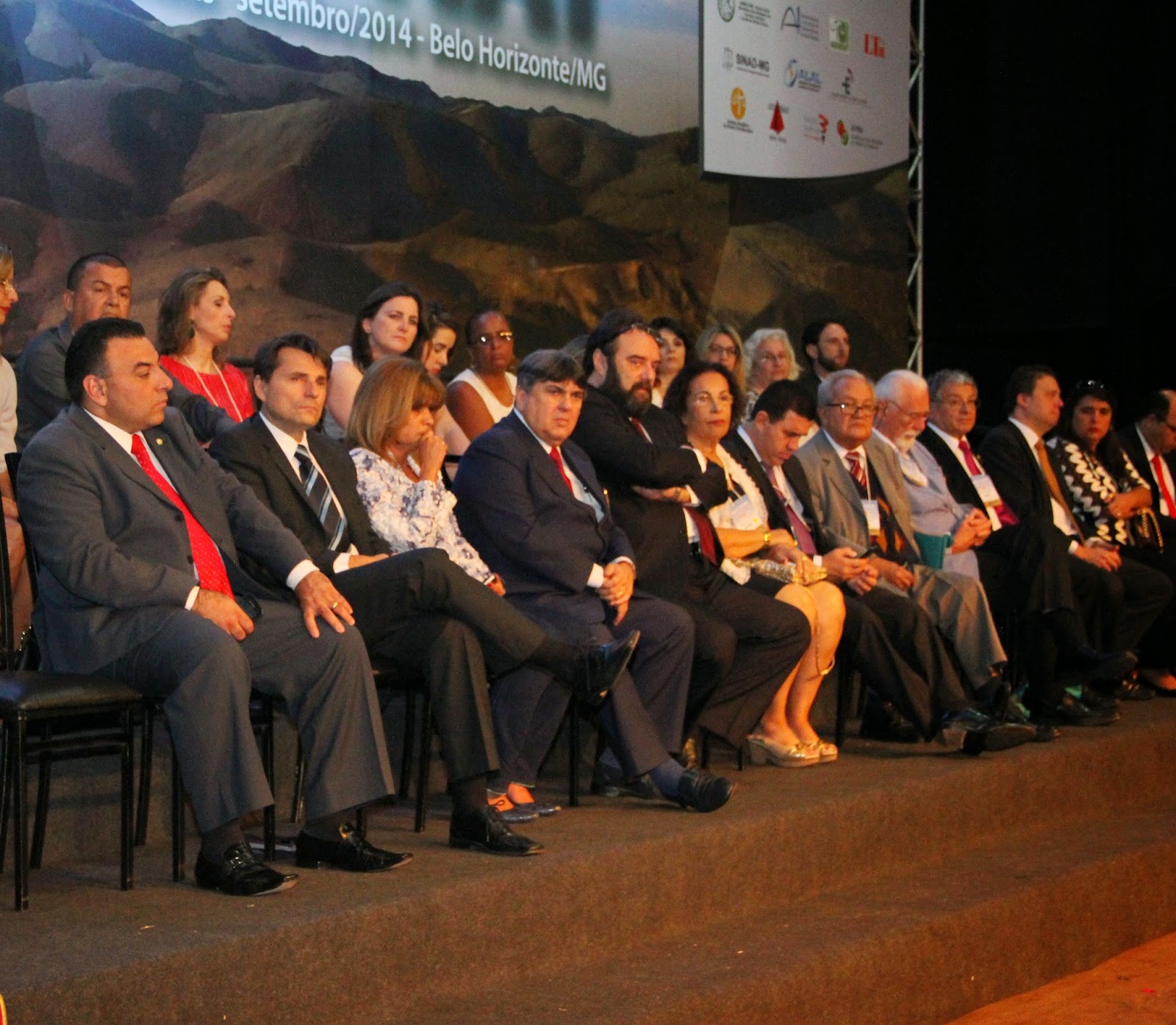 A abertura do XXXVIº CONAT, em BH, contou com a presença de Rita Cortez e advogados trabalhistas de todo o Brasil